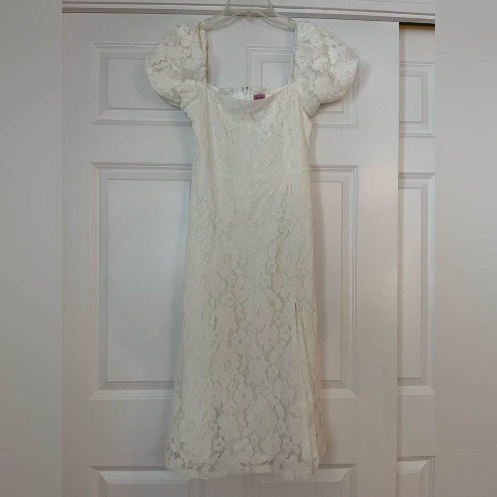 Elegant White Lace Dress